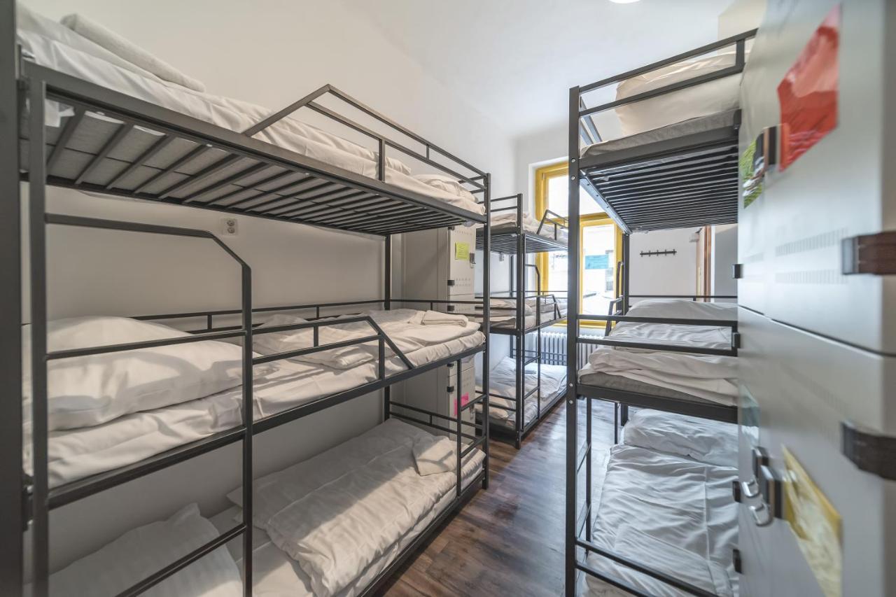Hostel Orange Prága Kültér fotó