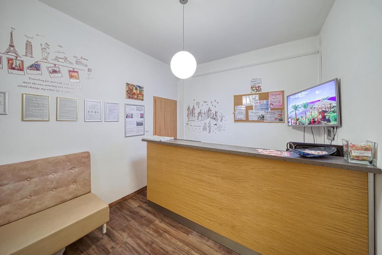 Hostel Orange Prága Kültér fotó
