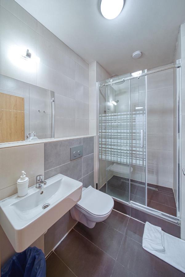 Hostel Orange Prága Kültér fotó