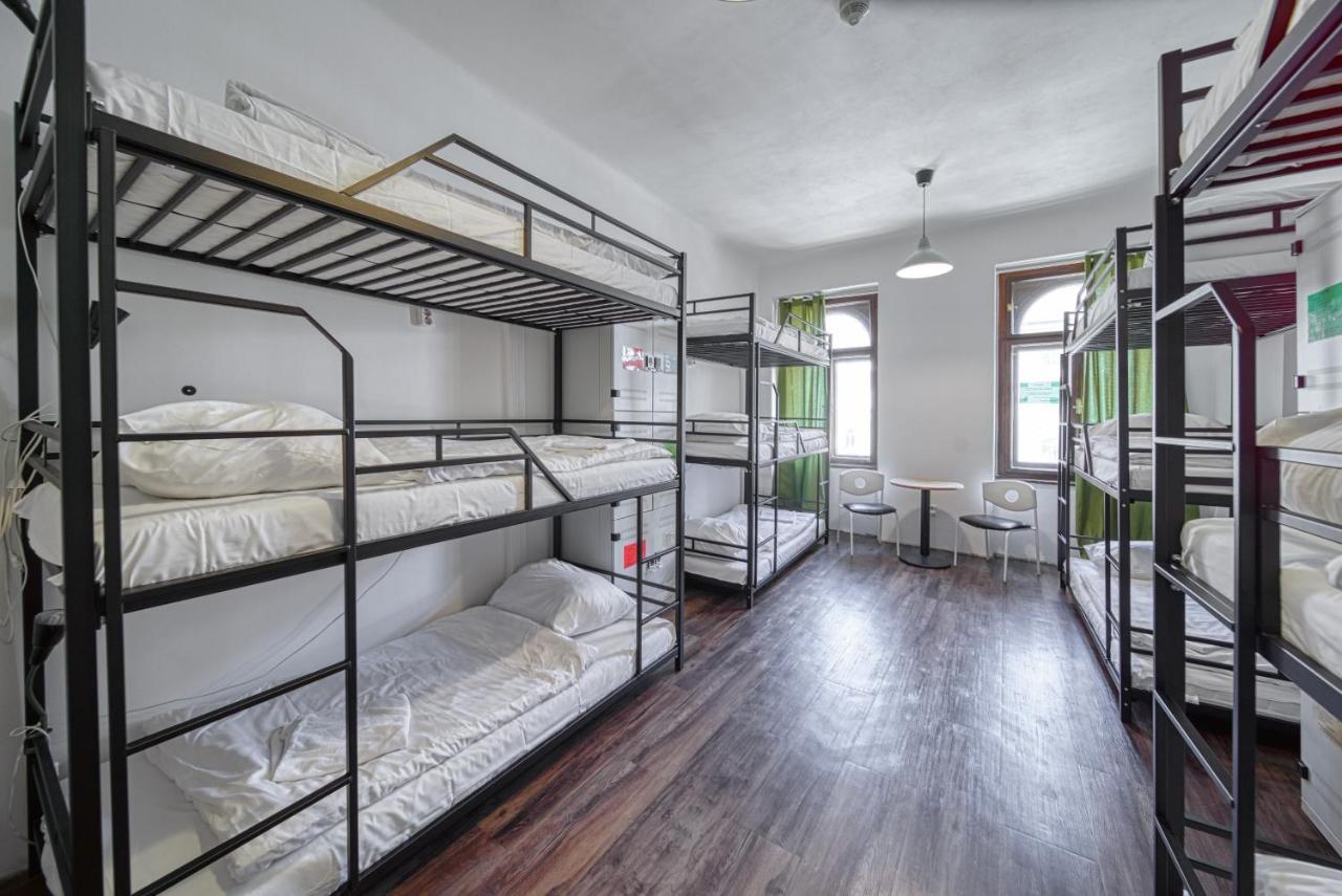 Hostel Orange Prága Kültér fotó