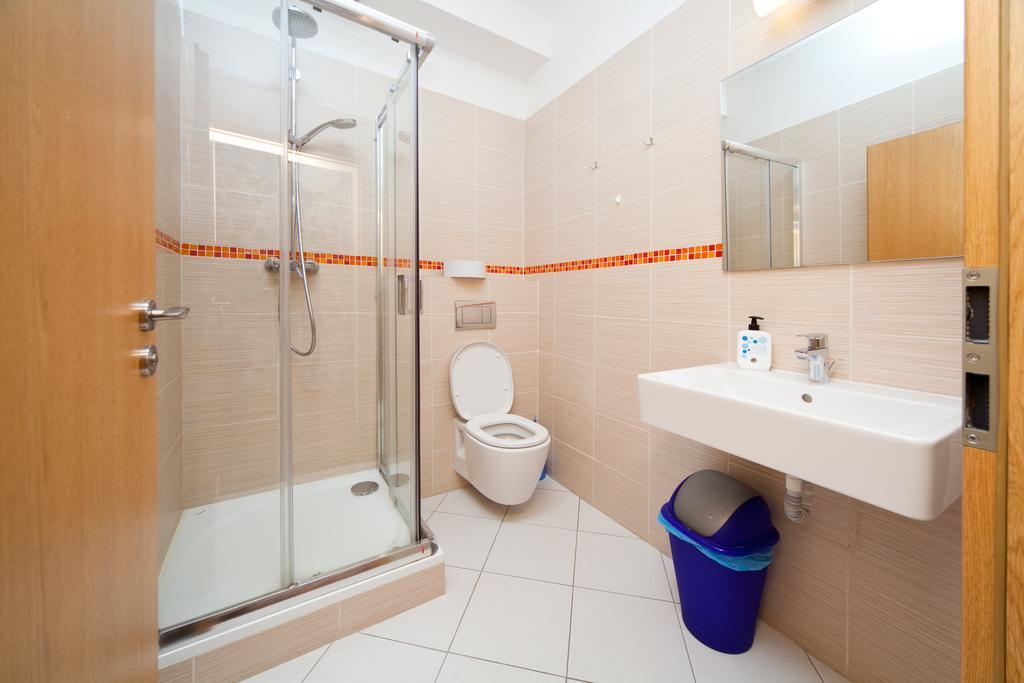Hostel Orange Prága Kültér fotó