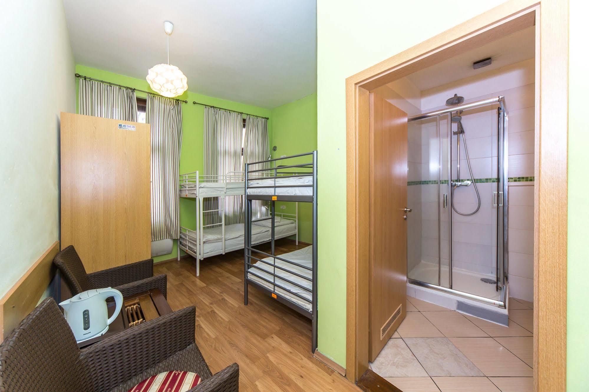 Hostel Orange Prága Kültér fotó
