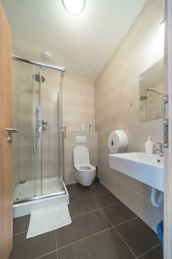 Hostel Orange Prága Kültér fotó