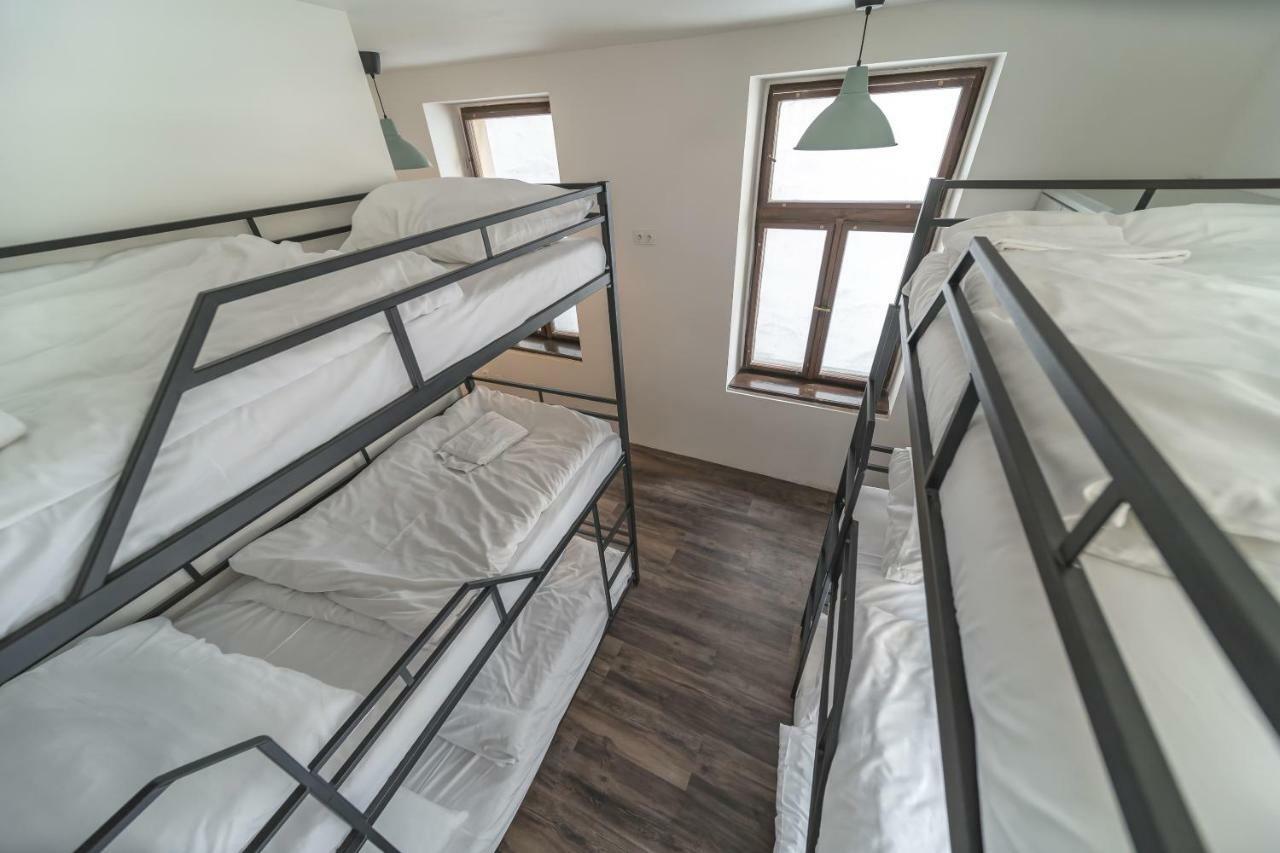 Hostel Orange Prága Kültér fotó