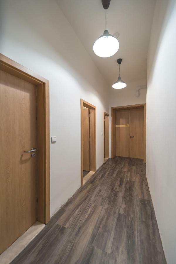 Hostel Orange Prága Kültér fotó