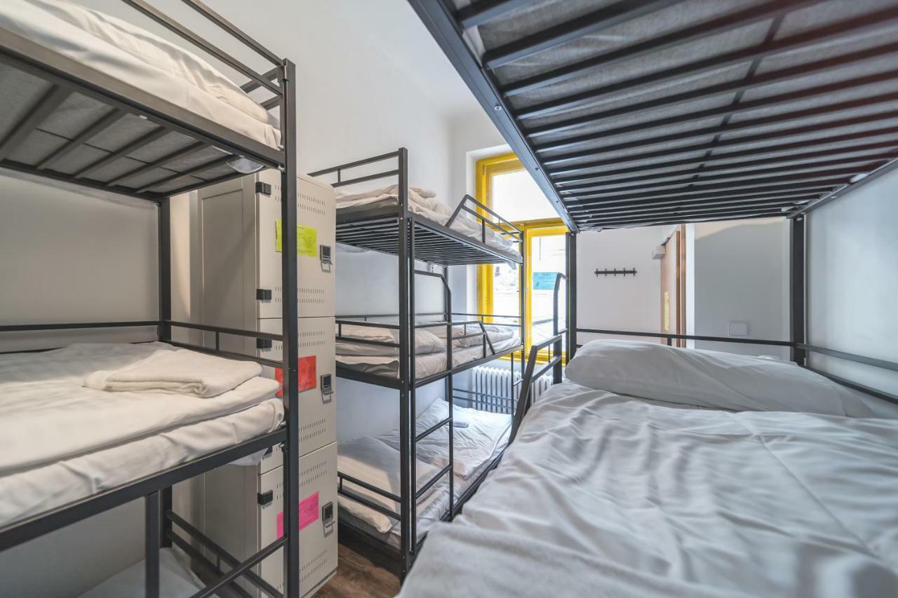 Hostel Orange Prága Kültér fotó
