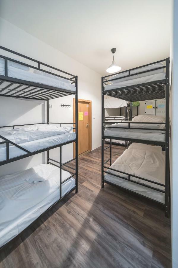 Hostel Orange Prága Kültér fotó